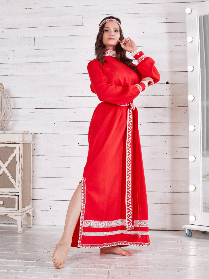 Русский народный костюм "Любава" красная 
